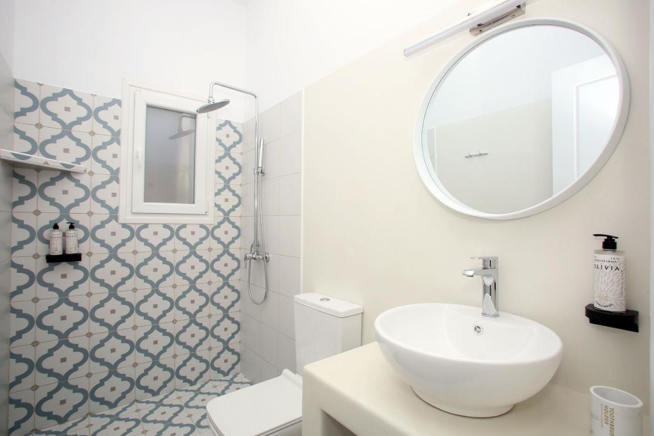 Elia Privileged Suites Andros Ανδροσ Exterior photo
